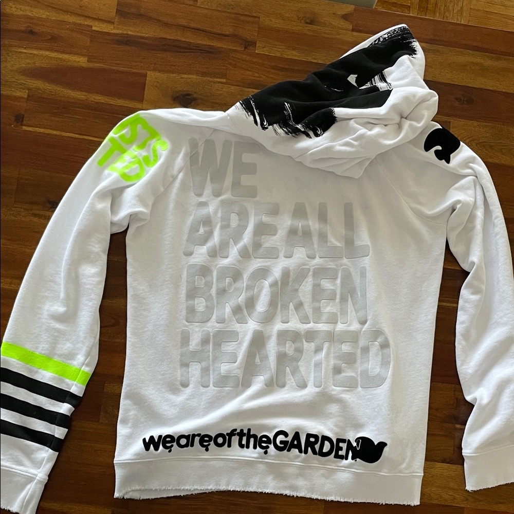 Free City Hoodie - Artists Wanted, We Are All Broken Hearted
